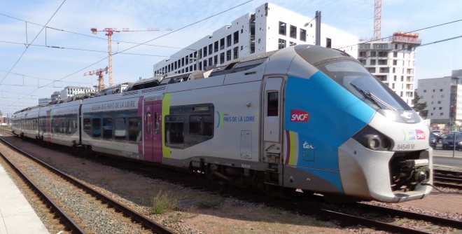 Rame Regiolis Aquitaine en juillet 2013 à Bordeaux.