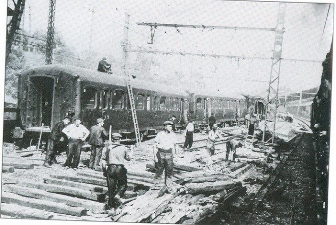 Déraillement à Brunoy 07 06 1950.jpg