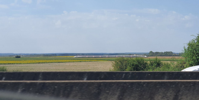 TGV-Arreté.JPG